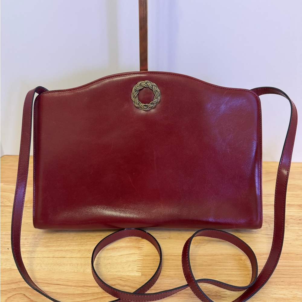 Elegant vintage Ferragamo Burgundy Leather Shoulder Bag/Clutch